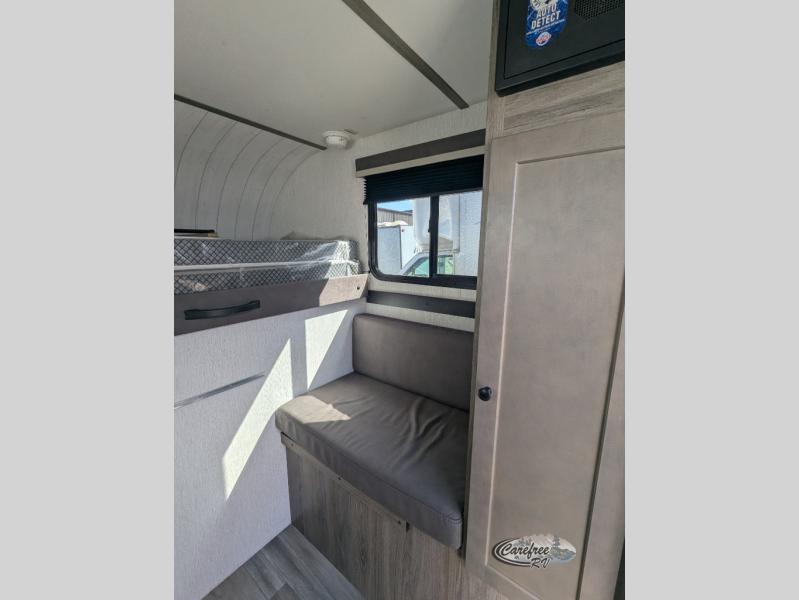 2025 Sun Trek TRUCK CAMPER photo 5