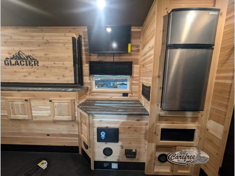 2026 Glacier Ice House 18' TOY HAULER EXPLORER photo 4
