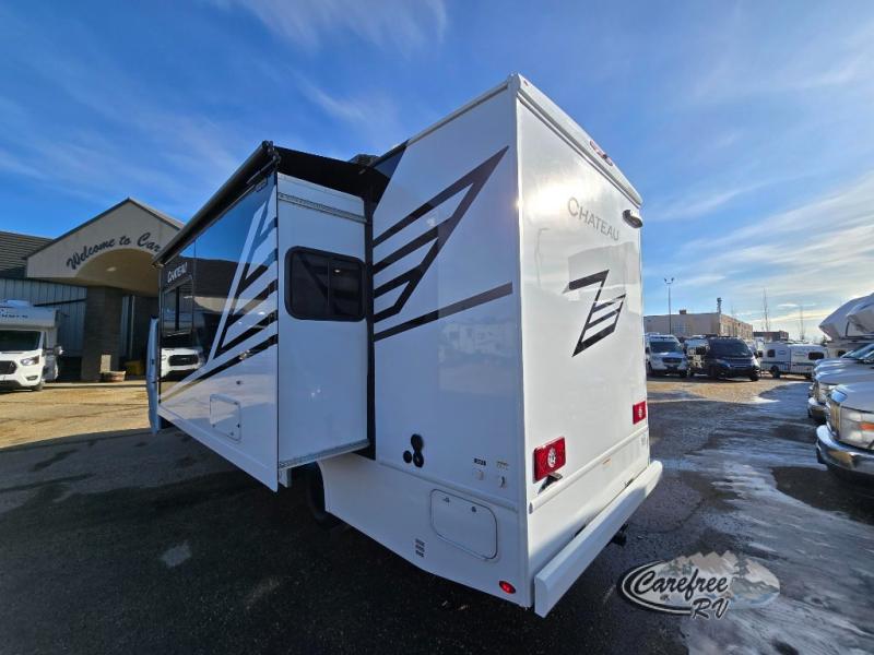 2026 Chateau 24LT photo 3