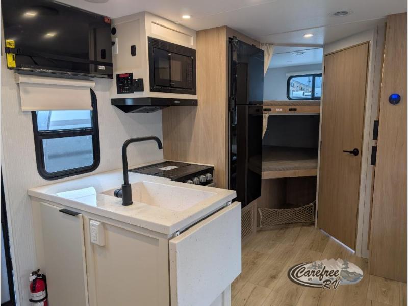 2026 Thrive 22MBH photo 7