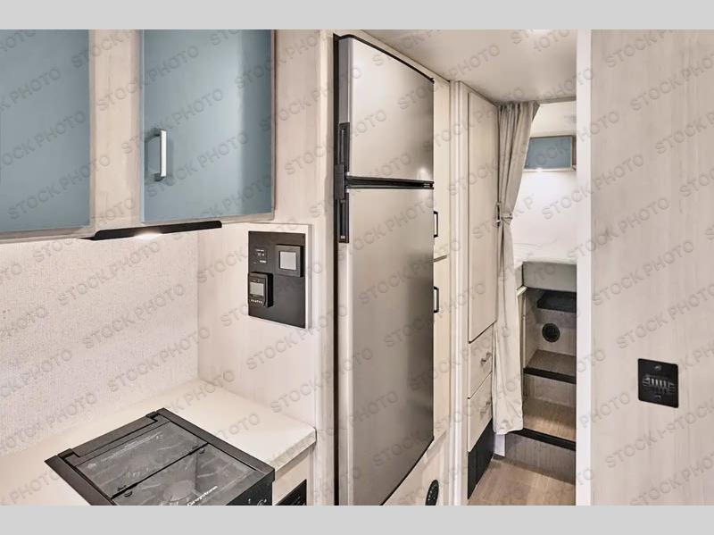 2027 Sunflyer 24GG photo 2