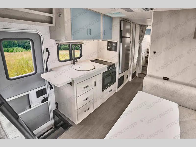 2027 Sunflyer 24GG photo 3
