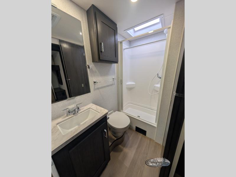 2027 Sunflyer 28MB photo 9