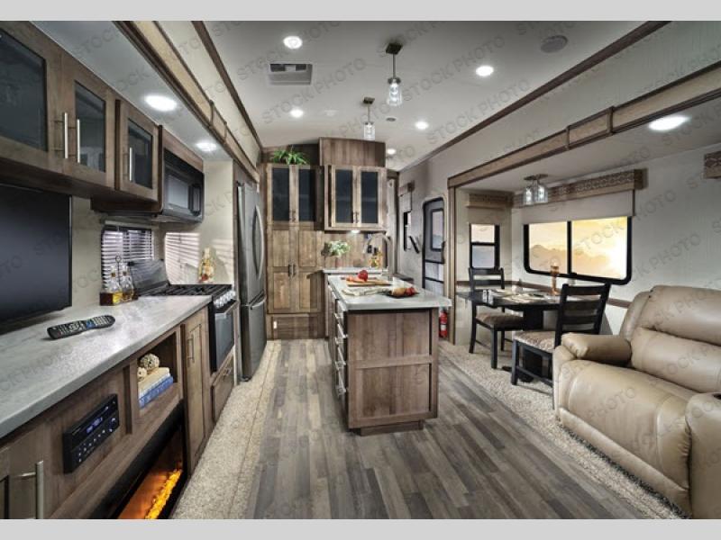 2019 Cardinal Explorer 383BH