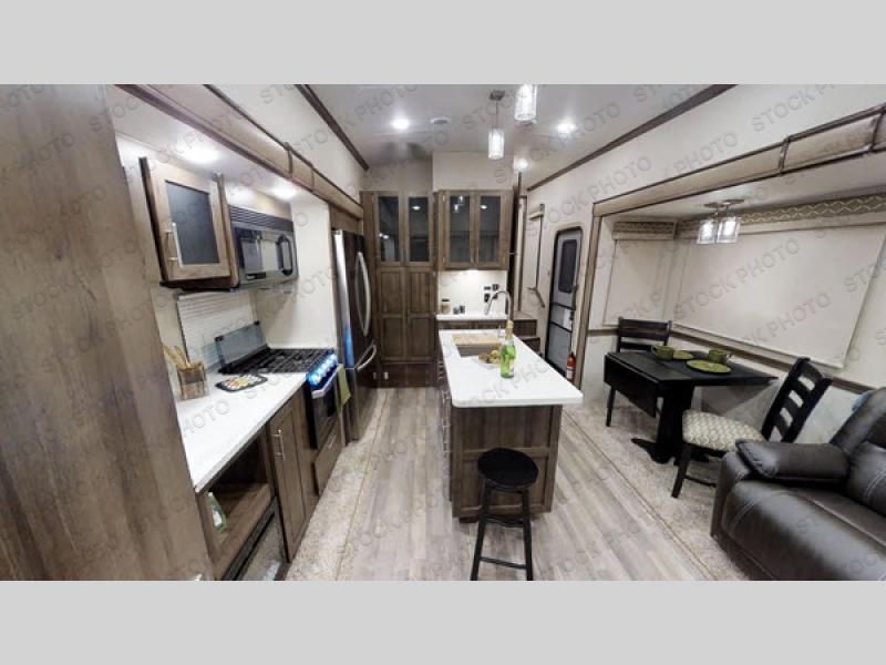 2019 Cardinal Explorer 383BH photo 5