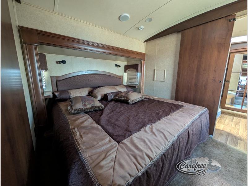 2015 Pinnacle 36FBTS photo 9