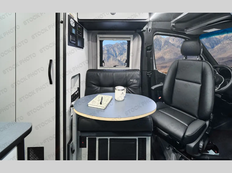 2027 Revel Sport 44C photo 2
