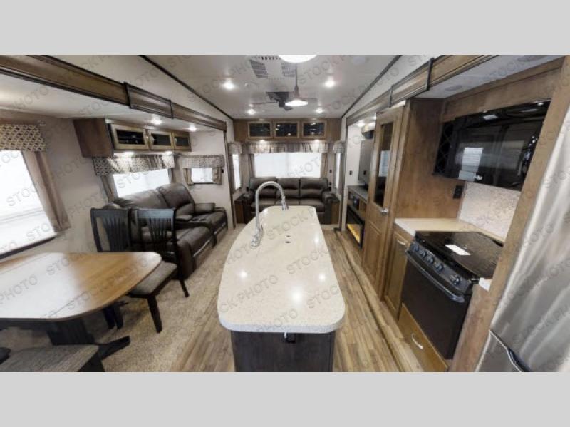 2018 Chaparral 336TSIK photo 2