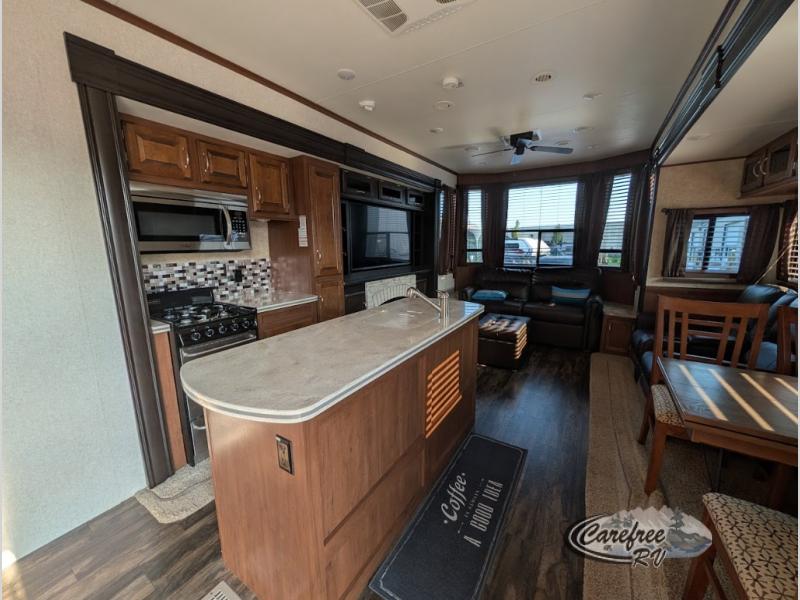 2017 Jay Flight Bungalow 40LOFT photo 5