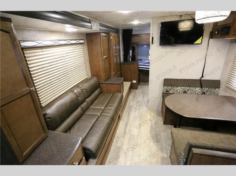 2017 Freedom Express 246RKS
