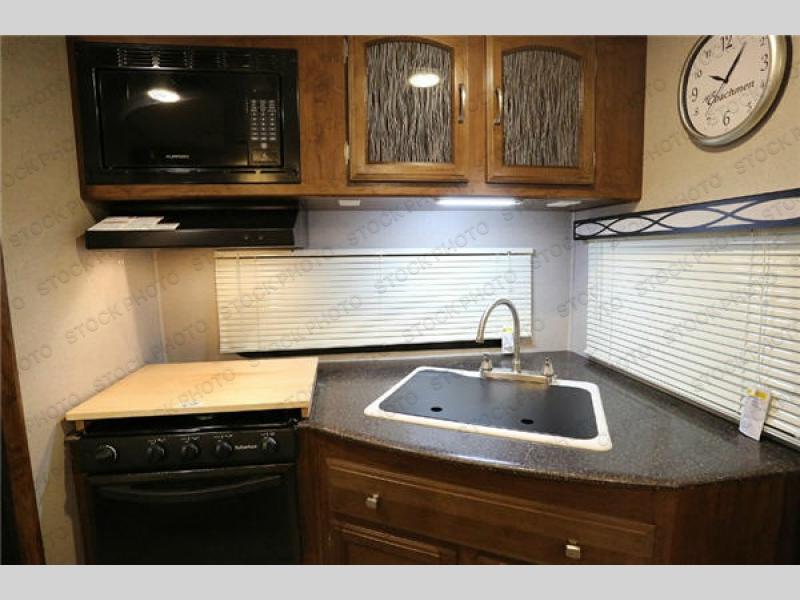 2017 Freedom Express 246RKS photo 3