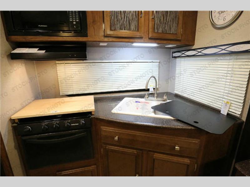 2017 Freedom Express 246RKS photo 4