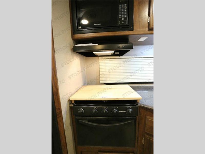 2017 Freedom Express 246RKS photo 5