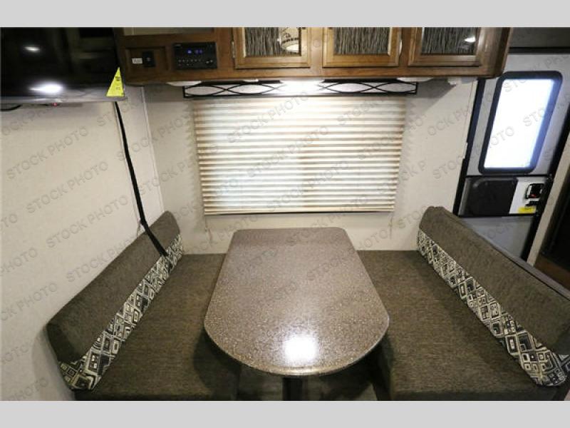 2017 Freedom Express 246RKS photo 7