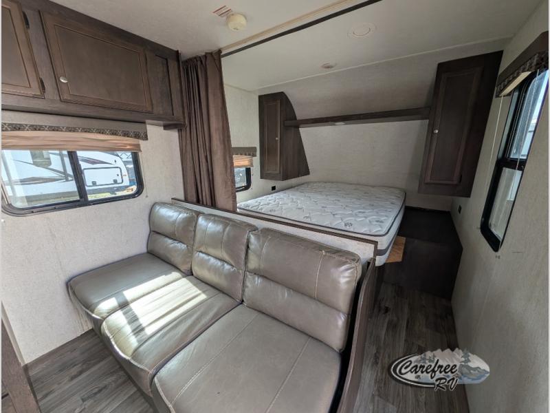 2018 Autumn Ridge 26BH photo 4
