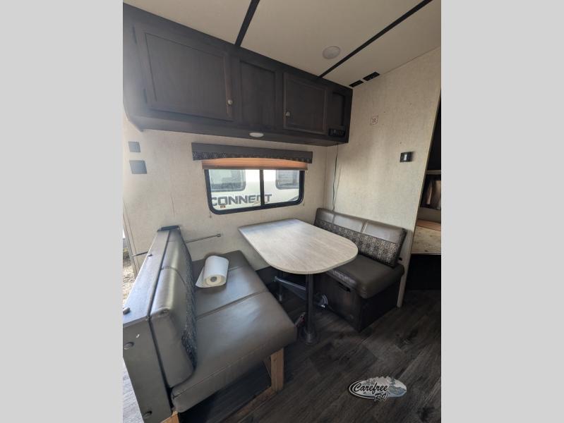 2018 Autumn Ridge 26BH photo 5