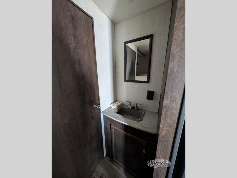 2018 Autumn Ridge 26BH photo 9
